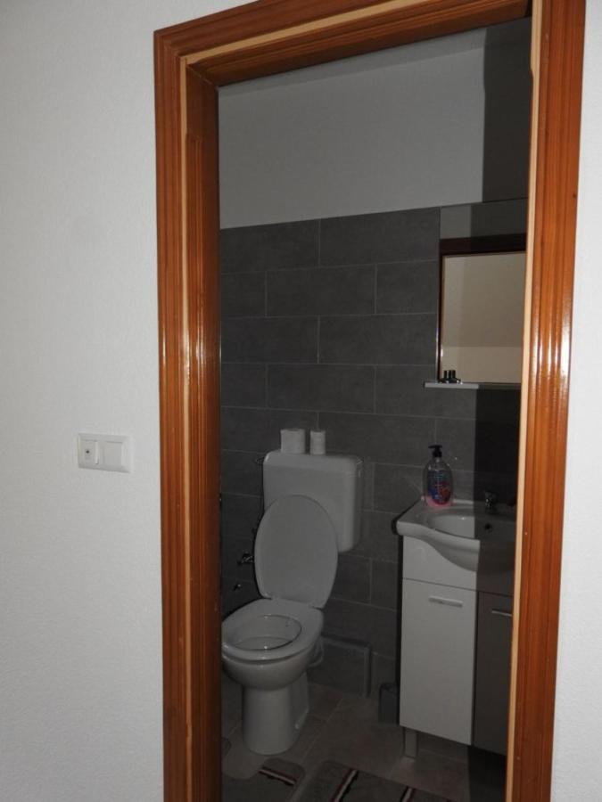 Omar & Una Apartmani Bihac Luaran gambar