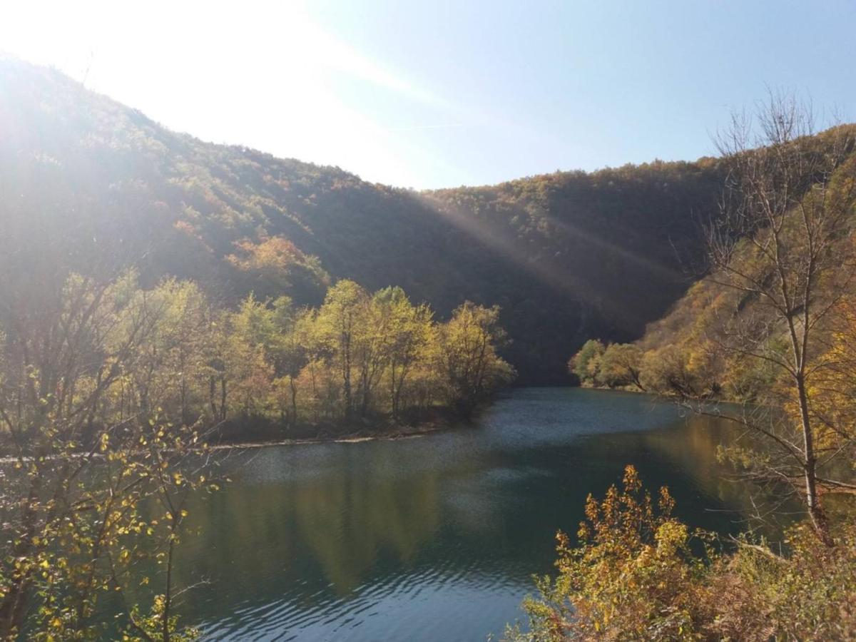 Omar & Una Apartmani Bihac Luaran gambar