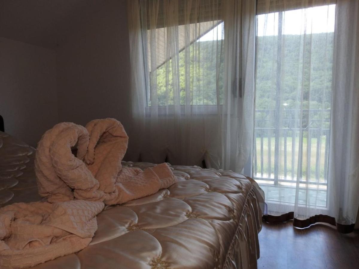 Omar & Una Apartmani Bihac Luaran gambar