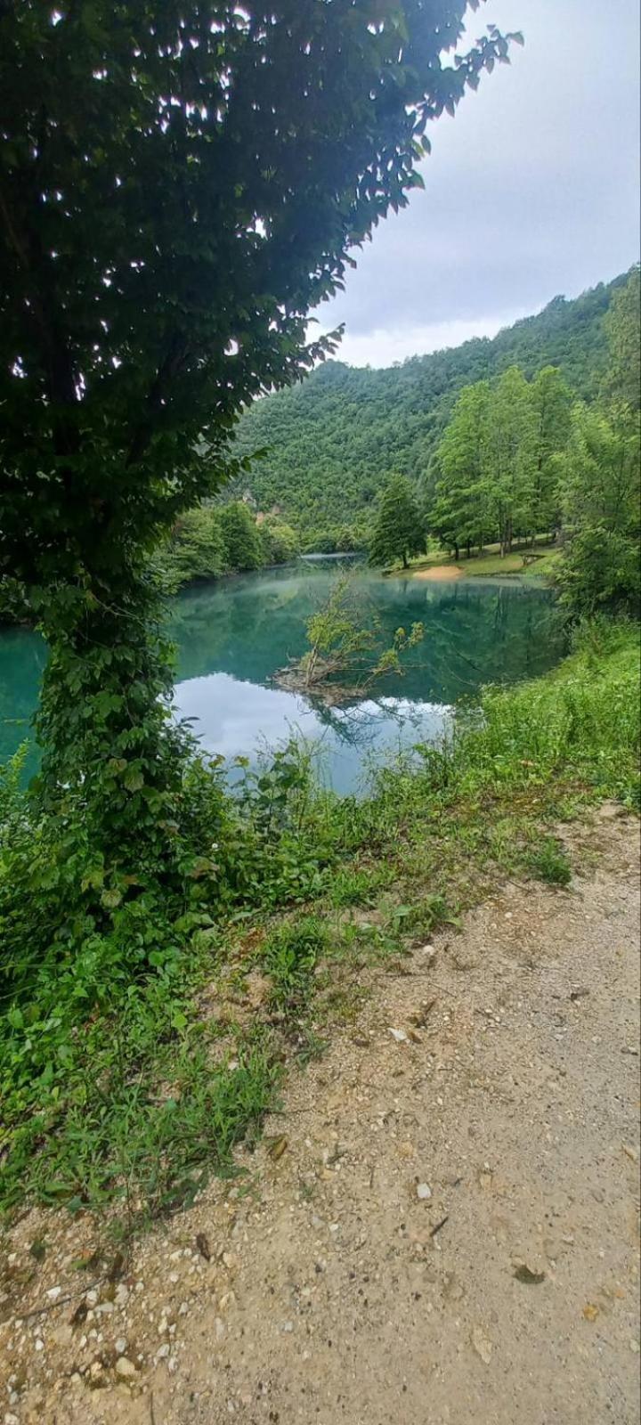 Omar & Una Apartmani Bihac Luaran gambar